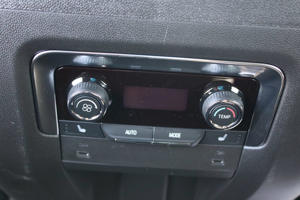 New 2026 Chevrolet Tahoe High Country AWD/4WD image 30