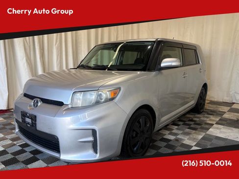 Used 2012 Scion xB image 1