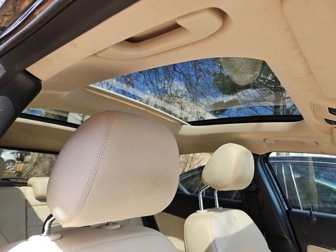 Used 2018 Mercedes-Benz GLA 250 4MATIC image 9