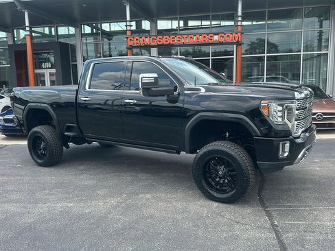 Used 2020 GMC Sierra 3500 Denali w/ Denali Ultimate Package AWD/4WD image 1
