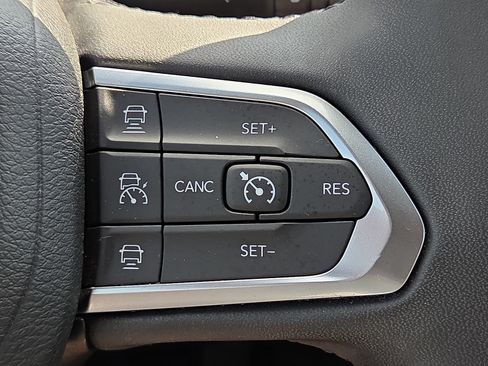 Used 2024 Jeep Compass Limited AWD/4WD image 22