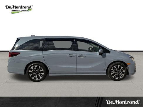 Used 2025 Honda Odyssey Elite image 4