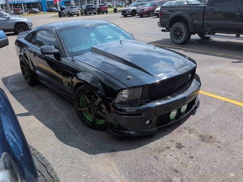 Used 2008 Ford Mustang GT RWD image 3