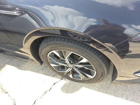 Used 2024 Hyundai Sonata SEL FWD image 2
