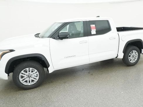 New 2026 Toyota Tundra SR5 AWD/4WD image 14