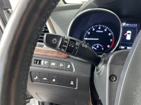 Used 2018 Hyundai Santa Fe Sport w/ 2.0T Ultimate Tech Package 05 AWD/4WD image 14