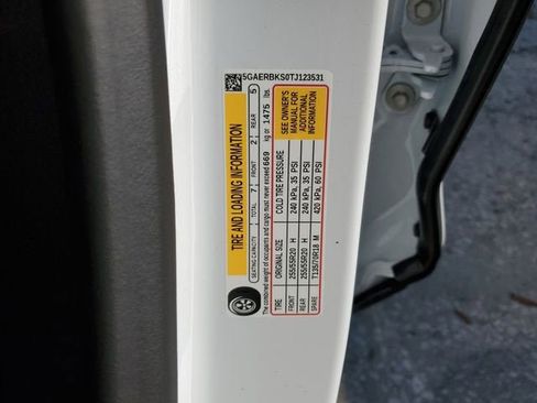 New 2026 Buick Enclave Sport Touring w/ Power Package image 32