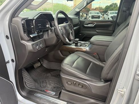 Used 2024 Chevrolet Silverado 1500 LT Trail Boss w/ LT Trail Boss Premium Package image 10