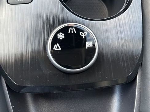 New 2026 Nissan Rogue Platinum image 18