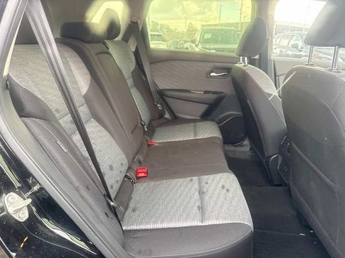 Used 2023 Nissan Rogue SV FWD image 12