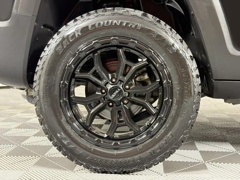Used 2021 Jeep Renegade Sport AWD/4WD image 29