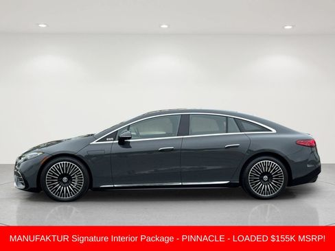 Used 2023 Mercedes-Benz EQS 580 4MATIC Sedan image 3