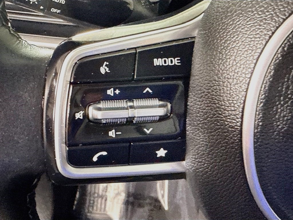 Used 2024 Kia Sorento S AWD/4WD image 13