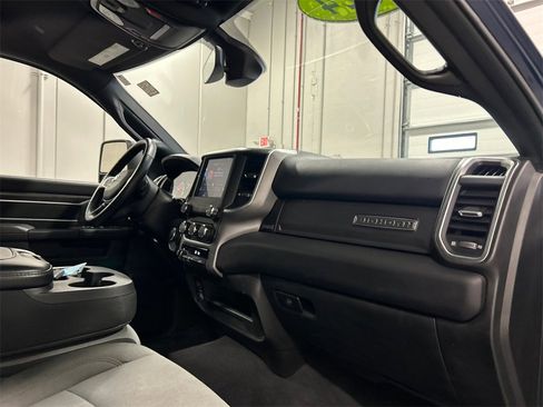 Used 2024 RAM 2500 Big Horn w/ Bed Utility Group image 37