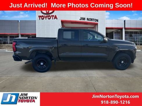 Used 2023 Chevrolet Colorado W/T image 8