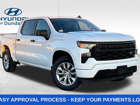 Used 2022 Chevrolet Silverado 1500 Custom AWD/4WD image 3