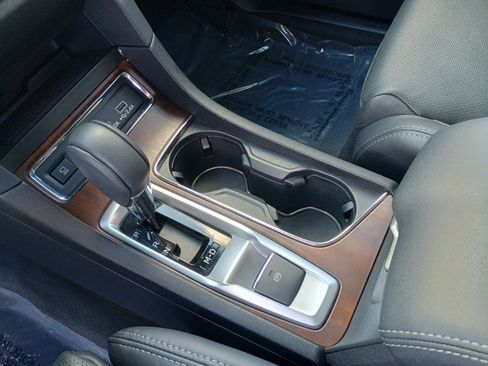 Certified 2024 Subaru Ascent Touring w/ Popular Package #2 image 34