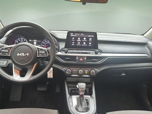 Used 2024 Kia Forte LXS image 19