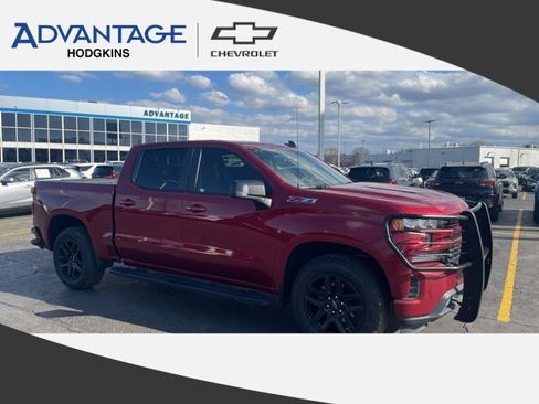 Used 2022 Chevrolet Silverado 1500 RST w/ LPO, Blackout Package image 1