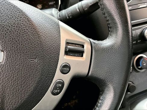 Used 2010 Nissan Rogue SL w/ Premium Pkg AWD/4WD image 19