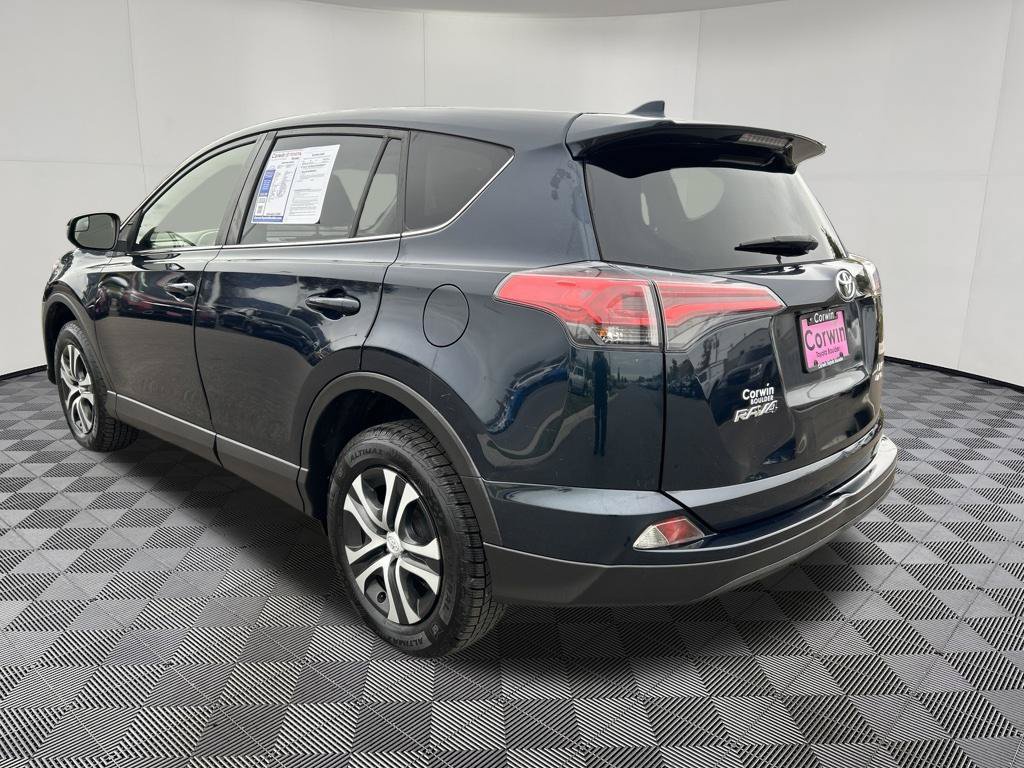 Used 2018 Toyota RAV4 LE w/ All Weather Liner Package AWD/4WD image 5