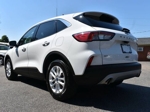 Used 2020 Ford Escape SE FWD image 33