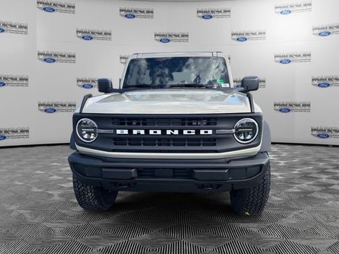 New 2025 Ford Bronco 2-Door w/ Sasquatch Package AWD/4WD image 8