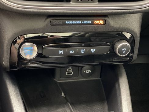 New 2024 Ford Escape PHEV w/ PHEV Premium Package image 21