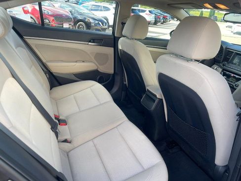 Used 2017 Hyundai Elantra Value Edition w/ Cargo Package FWD image 13