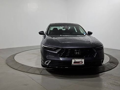 Used 2023 Honda Accord Touring image 8