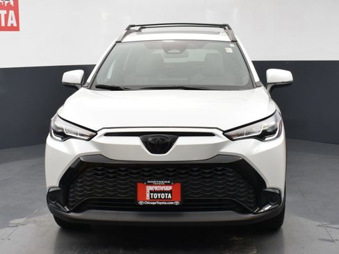Used 2024 Toyota Corolla Cross AWD Hybrid w/ Moonroof Package image 7