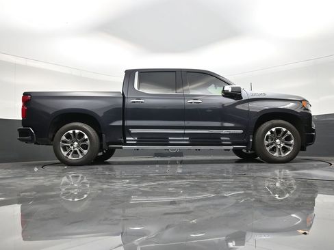 Used 2023 Chevrolet Silverado 1500 High Country w/ Technology Package RWD image 25