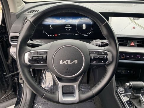 Used 2023 Kia Sportage SX image 38