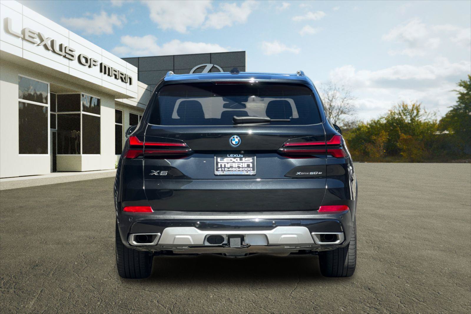 Used 2024 BMW X5 xDrive50e w/ Premium Package AWD/4WD image 10