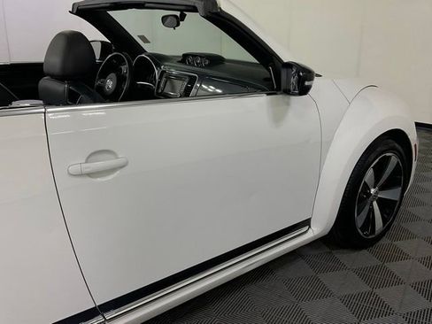 Used 2013 Volkswagen Beetle 2.0T FWD image 7