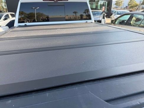 Used 2020 GMC Sierra 2500 AT4 w/ AT4 Premium Package AWD/4WD image 5