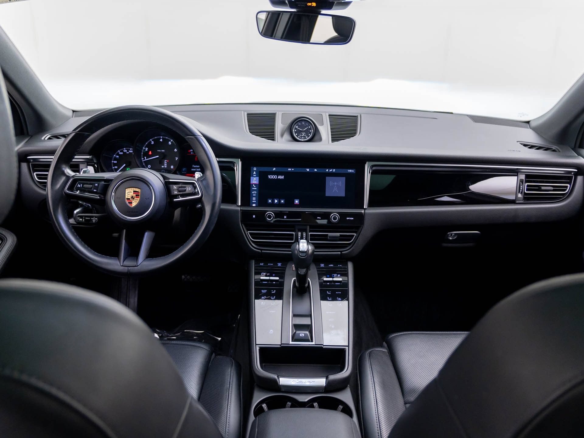 Used 2024 Porsche Macan AWD/4WD image 10