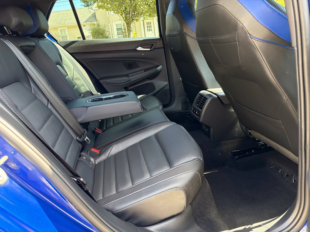 Used 2024 Volkswagen Golf R AWD/4WD image 28