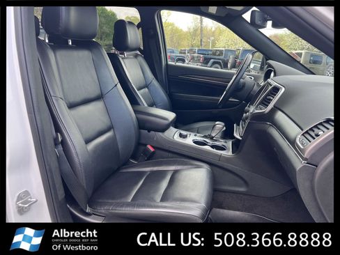 Used 2018 Jeep Grand Cherokee Limited AWD/4WD image 20