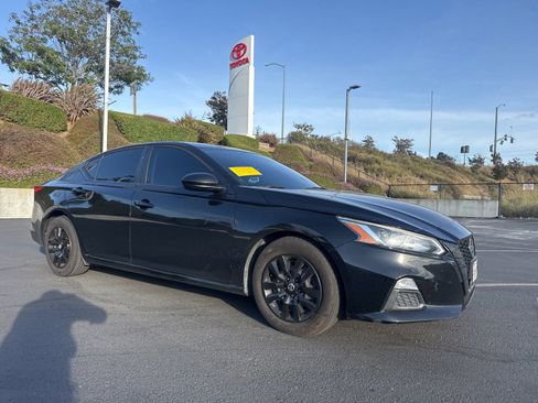 Used 2020 Nissan Altima 2.5 S FWD image 1