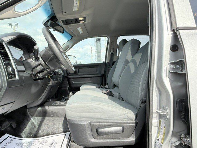 Used 2013 RAM 2500 Tradesman w/ Chrome Appearance Group AWD/4WD image 11