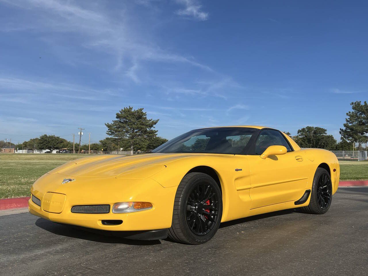Used 2003 Chevrolet Corvette Z06 w/ Memory Package, 3 Drivers RWD image 1