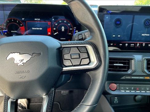 Used 2025 Ford Mustang Coupe RWD image 19