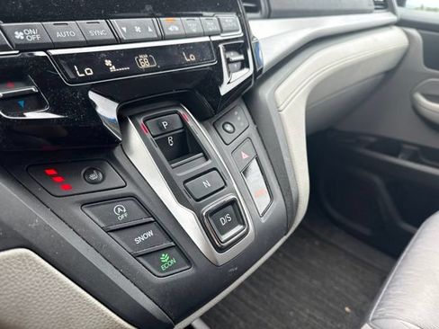 Used 2024 Honda Odyssey EX image 6