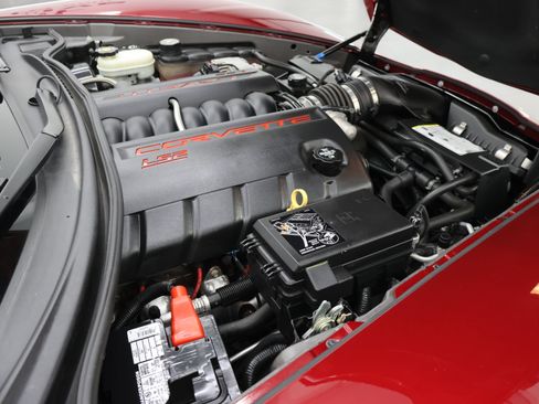 Used 2006 Chevrolet Corvette Convertible w/ Preferred Equipment Group RWD image 16