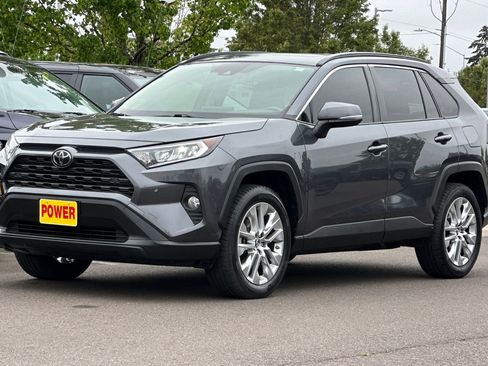 Used 2019 Toyota RAV4 XLE Premium w/ Advanced Technology Package AWD/4WD image 8