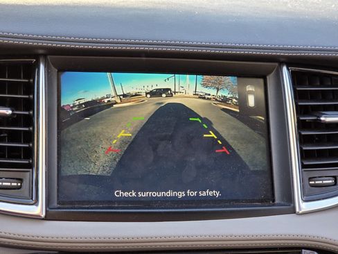 Used 2023 INFINITI QX50 Luxe image 17