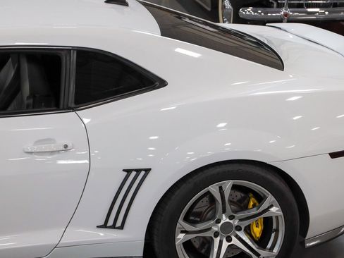 Used 2010 Chevrolet Camaro SS w/ RS Package image 11