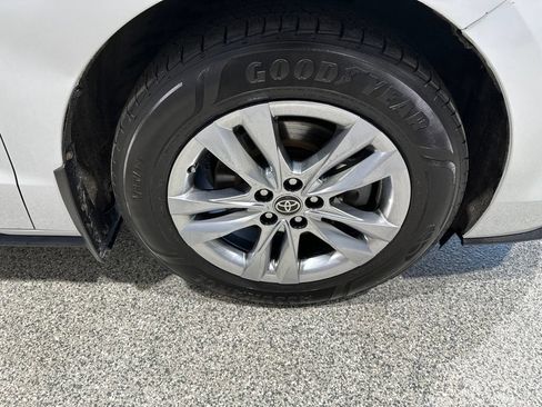 Certified 2023 Toyota Sienna Limited AWD/4WD image 22