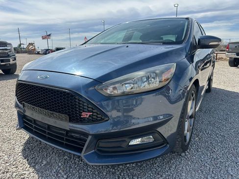 Used 2018 Ford Focus ST image 4